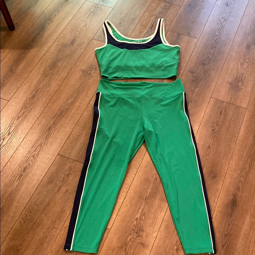 Loft Lou & Grey Leggings & sports bra set